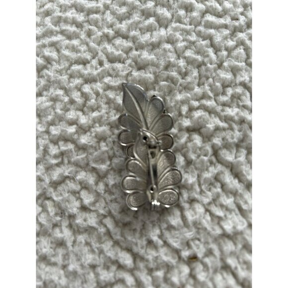 Vintage Silver Tone Leaf w/ Smoky AB Rhinestone Brooch Pin 2" Long - Picture 2 of 3